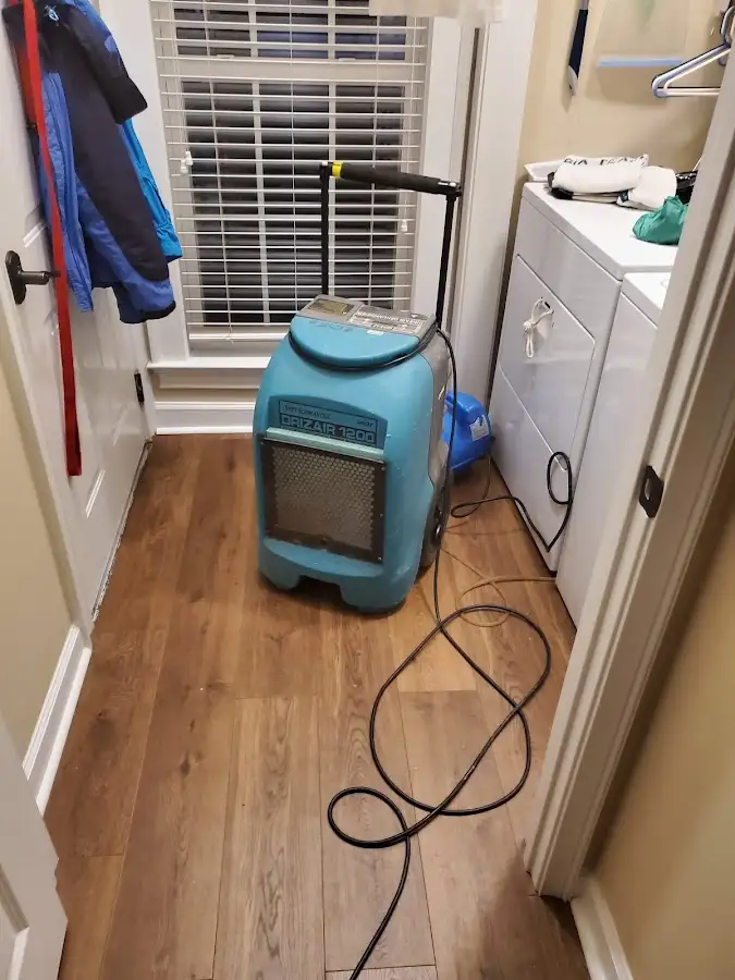 Commercial dehumidifier deployed for Flood Damage Cleanup in Bellmead